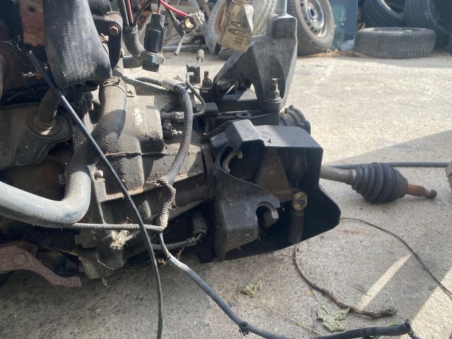 bontott FORD FOCUS I Váltó (Mechanikus)