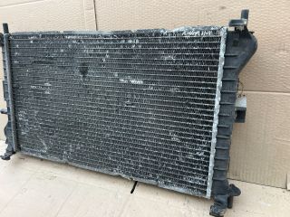 bontott FORD FOCUS I Vízhűtő Radiátor (Klímás)