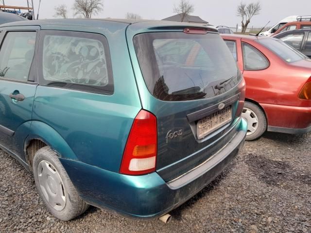 bontott FORD FOCUS I Vízpumpa