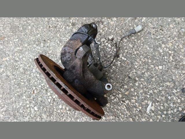 bontott FORD FOCUS I Bal első Csonkállvány Kerékaggyal