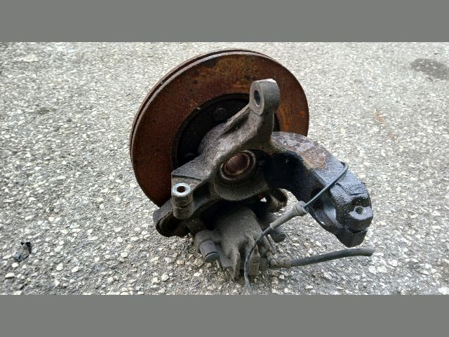 bontott FORD FOCUS I Bal első Csonkállvány Kerékaggyal