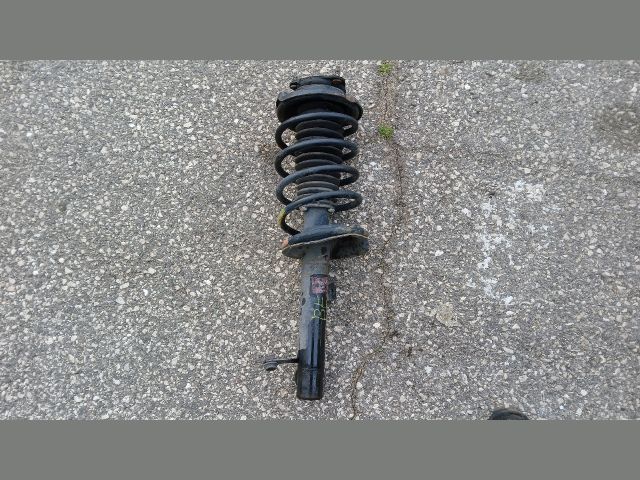 bontott FORD FOCUS I Bal első Gólyaláb (Lengécsillapító, Rugó)