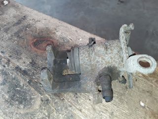 bontott FORD FOCUS I Bal hátsó Féknyereg Munkahengerrel