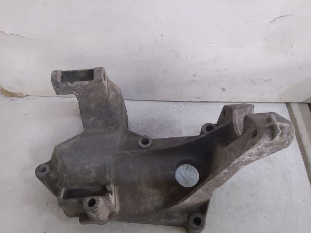 bontott FORD FOCUS I Generátor Tartó Bak