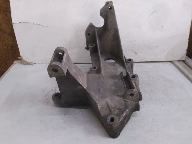 bontott FORD FOCUS I Generátor Tartó Bak