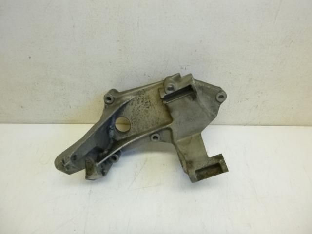 bontott FORD FOCUS I Generátor Tartó Bak