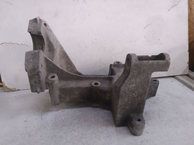 bontott FORD FOCUS I Generátor Tartó Bak