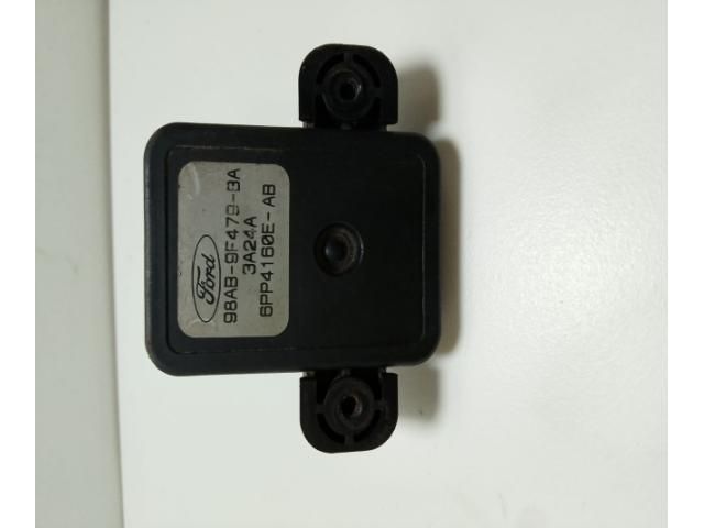 bontott FORD FOCUS I Jeladó (Magában)