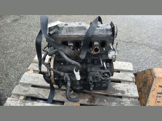 bontott FORD FOCUS I Motor (Fűzött blokk hengerfejjel)