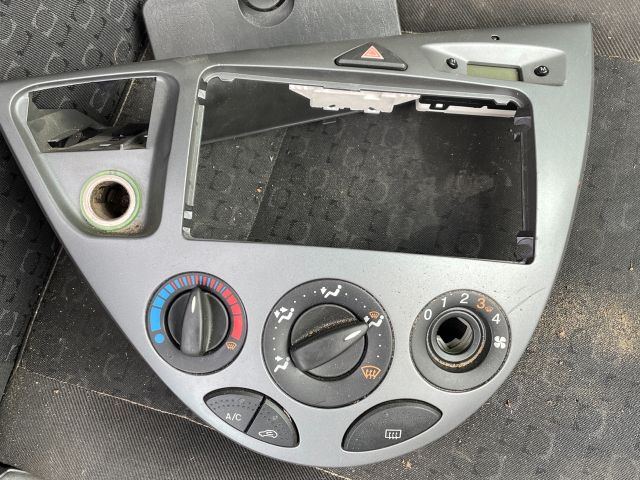 bontott FORD FOCUS I Motorvezérlő