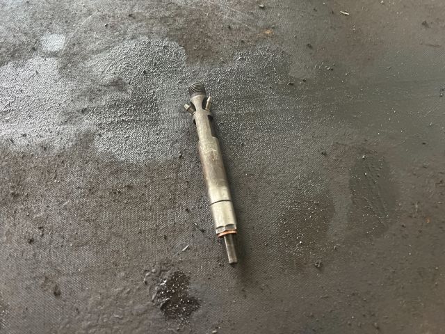 bontott FORD FOCUS I Porlasztó (1 db)