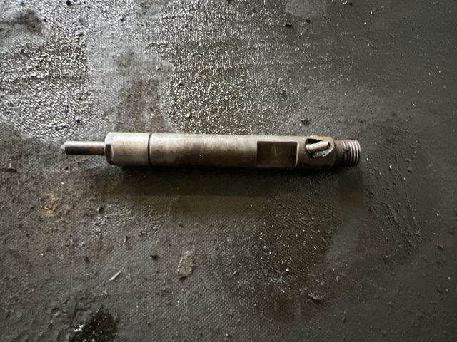 bontott FORD FOCUS I Porlasztó (1 db)