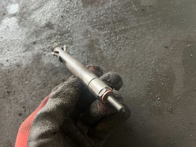 bontott FORD FOCUS I Porlasztó (1 db)