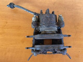 bontott FORD FOCUS I Bal első Féknyereg Munkahengerrel