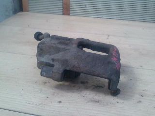 bontott FORD FOCUS I Bal első Féknyereg Munkahengerrel