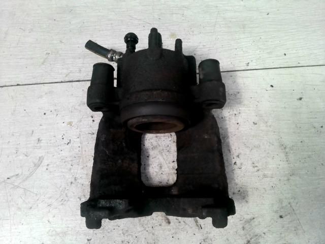 bontott FORD FOCUS I Bal első Féknyereg Munkahengerrel