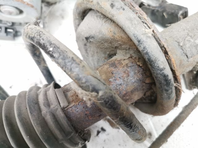 bontott FORD FOCUS I Bal első Gólyaláb (Lengécsillapító, Rugó)