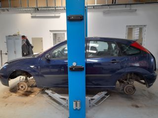 bontott FORD FOCUS I Bal első Kerékagy