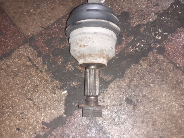 bontott FORD FOCUS I Bal Féltengely