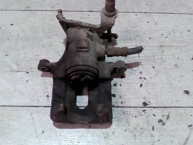 bontott FORD FOCUS I Bal hátsó Féknyereg Munkahengerrel