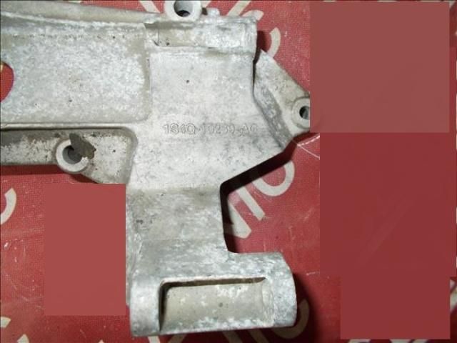 bontott FORD FOCUS I Generátor Tartó Bak