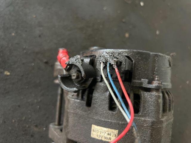 bontott FORD FOCUS I Generátor