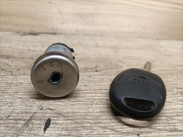 bontott FORD FOCUS I Gyújtáskapcsoló