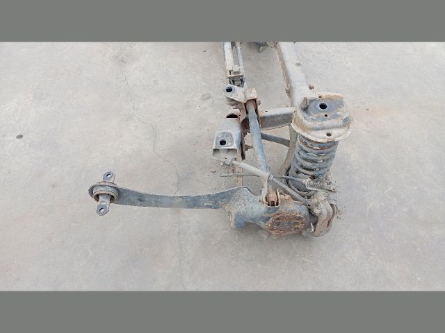 bontott FORD FOCUS I Hátsó Híd (Tárcsafékes)