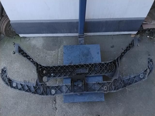 bontott FORD FOCUS I Homlokfal (Üres lemez)