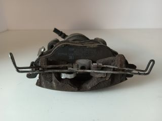 bontott FORD FOCUS I Jobb első Féknyereg Munkahengerrel