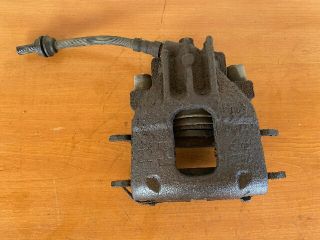 bontott FORD FOCUS I Jobb első Féknyereg Munkahengerrel