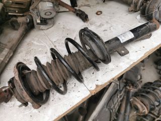 bontott FORD FOCUS I Jobb első Gólyaláb (Lengécsillapító, Rugó)