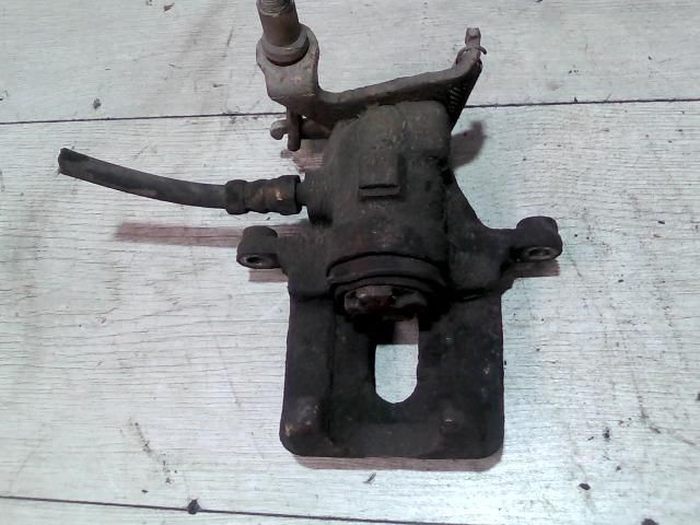 bontott FORD FOCUS I Jobb hátsó Féknyereg Munkahengerrel