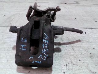 bontott FORD FOCUS I Jobb hátsó Féknyereg Munkahengerrel