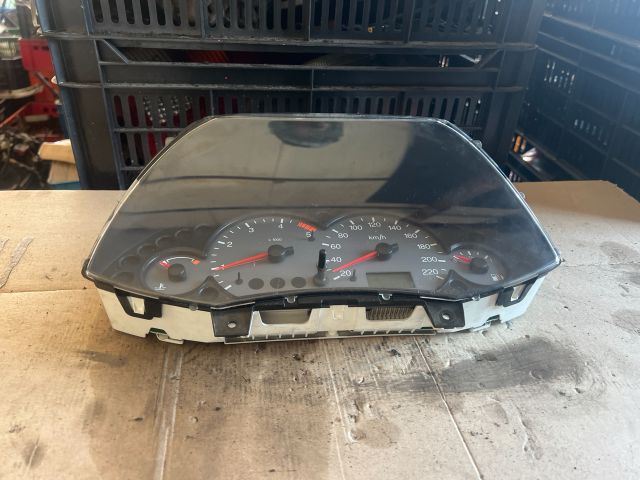 bontott FORD FOCUS I Kilométeróra