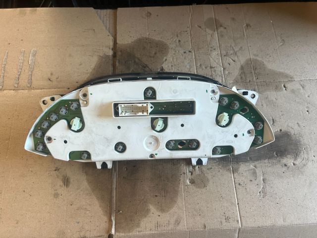 bontott FORD FOCUS I Kilométeróra