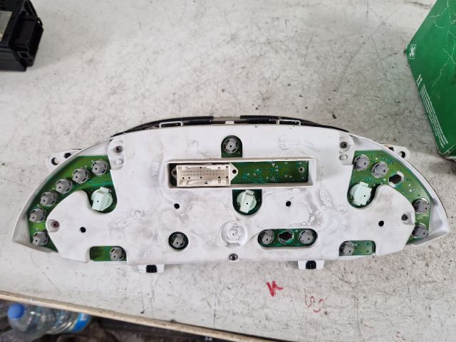 bontott FORD FOCUS I Kilométeróra