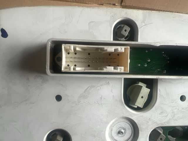 bontott FORD FOCUS I Kilométeróra