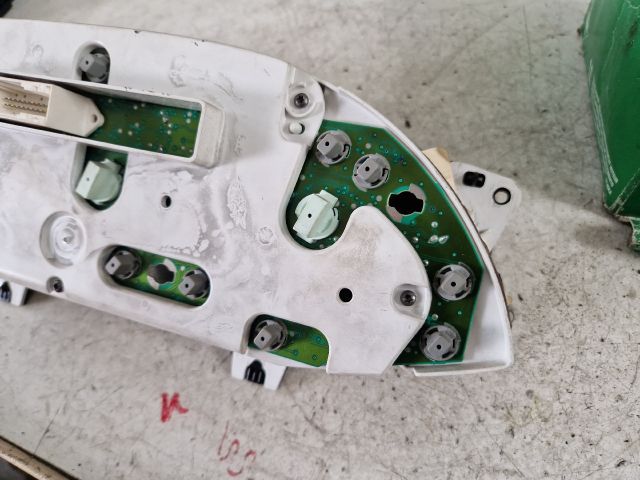 bontott FORD FOCUS I Kilométeróra