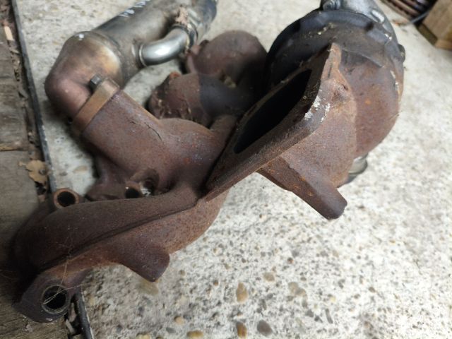 bontott FORD FOCUS I Leömlő (Soros)