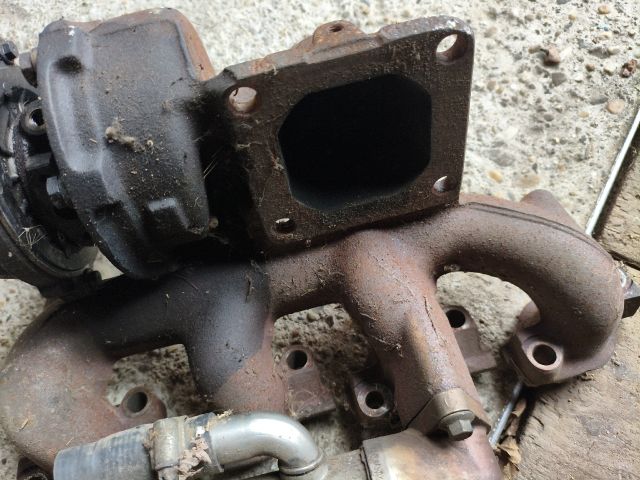 bontott FORD FOCUS I Leömlő (Soros)