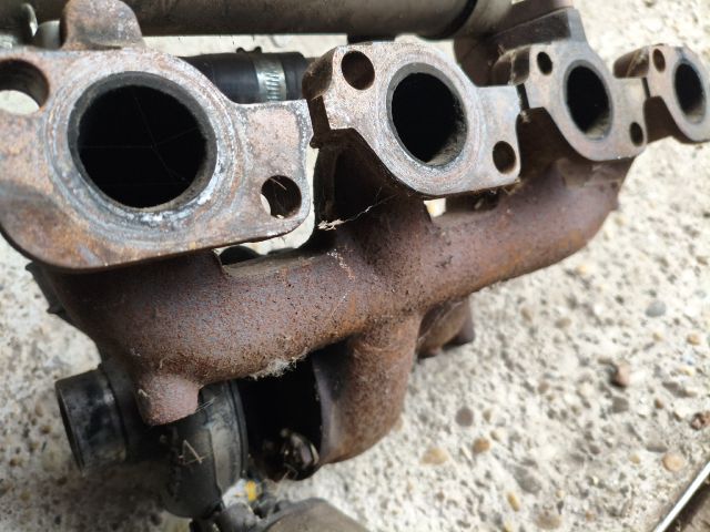 bontott FORD FOCUS I Leömlő (Soros)