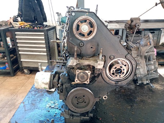 bontott FORD FOCUS I Motor (Fűzött blokk hengerfejjel)