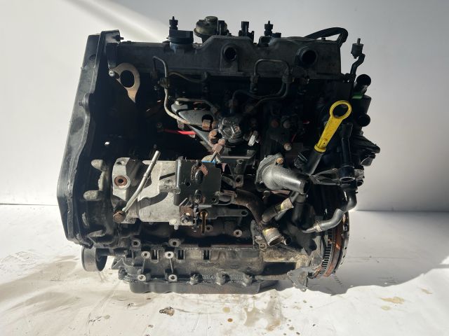 bontott FORD FOCUS I Motor (Fűzött blokk hengerfejjel)