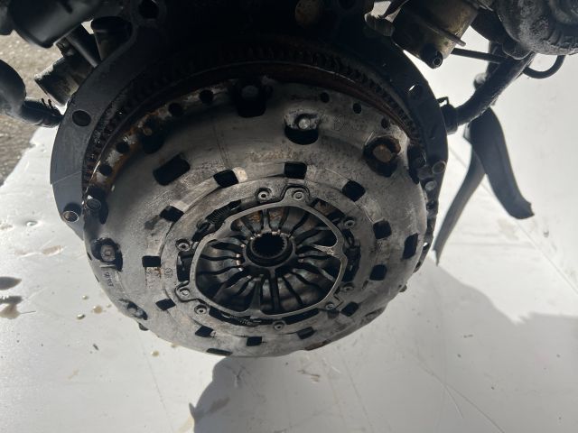 bontott FORD FOCUS I Motor (Fűzött blokk hengerfejjel)