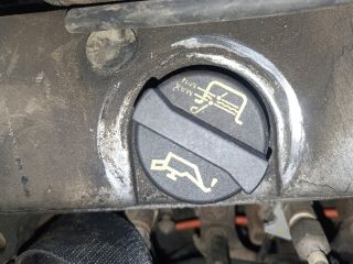 bontott FORD FOCUS I Olajbeöntő Sapka