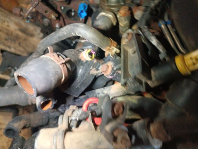 bontott FORD FOCUS I Termosztátház