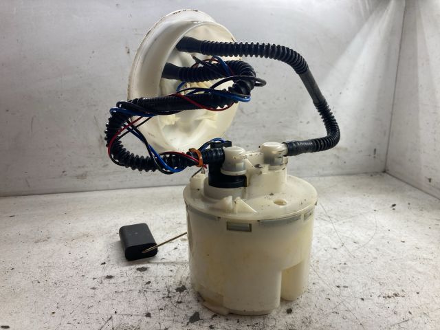 bontott FORD FOCUS I Üzemanyag Szivattyú