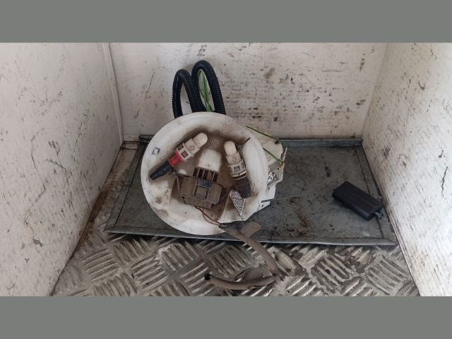 bontott FORD FOCUS I Üzemanyagszint Jeladó