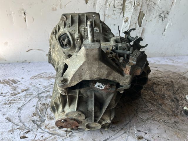 bontott FORD FOCUS I Váltó (Mechanikus)